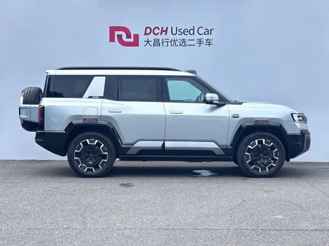 BYD FangChengBao Leopard 8 — Фото автомобиля 3