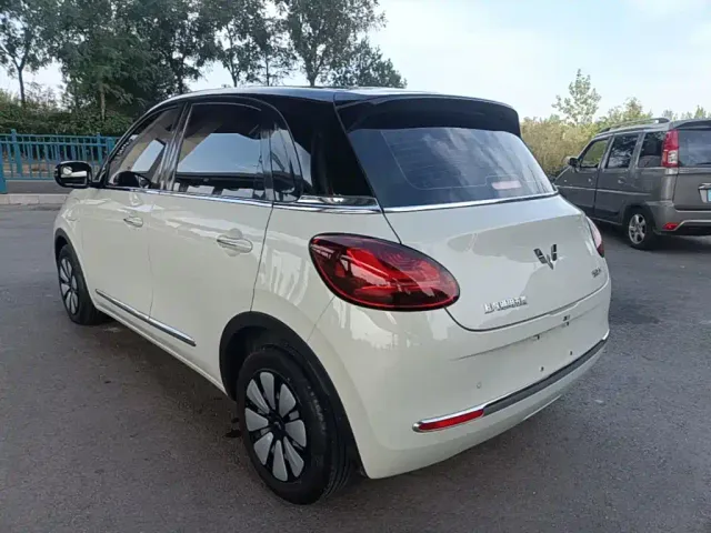 Wuling Bingo — Фото автомобиля 4
