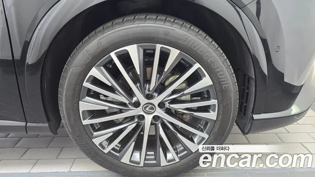 Lexus RX RX450h+ 5th Gen — Фото автомобиля 6