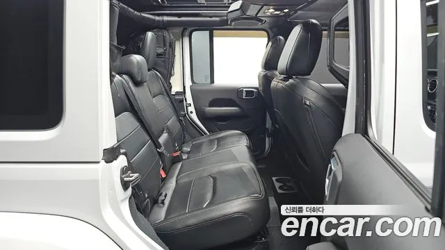 Jeep Wrangler Wrangler (JL) — Фото автомобиля 21