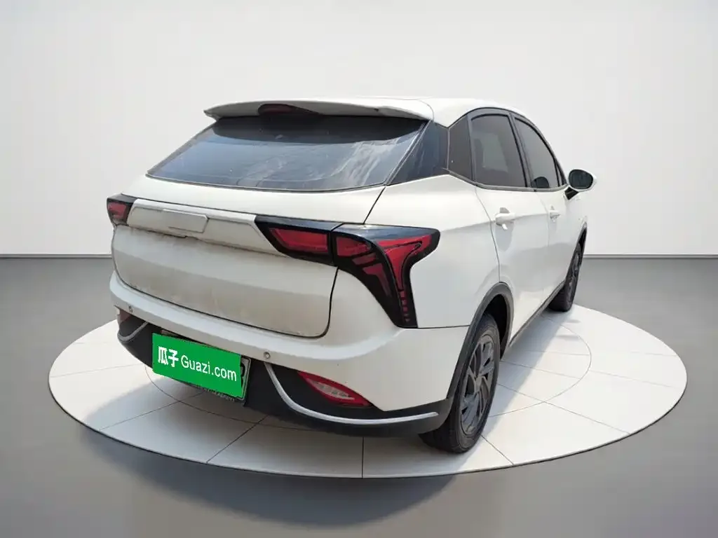 Nezha Auto Nezha V 2022 Trend 300 Lite LFP — Фото автомобиля 4