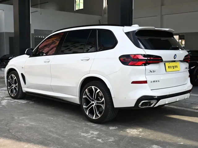 BMW X5 — Фото автомобиля 3