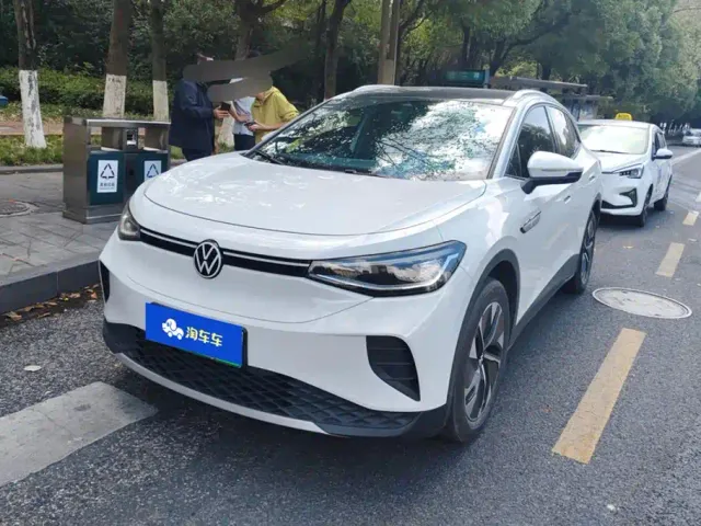 Фотография автомобиля — Volkswagen ID.4 Crozz