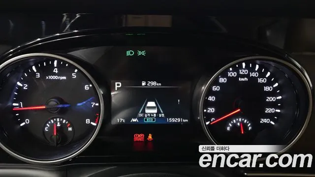 Kia Carnival — Фото автомобиля 11