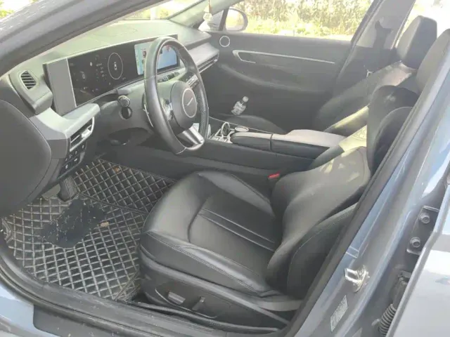 Hyundai Sonata — Фото автомобиля 9