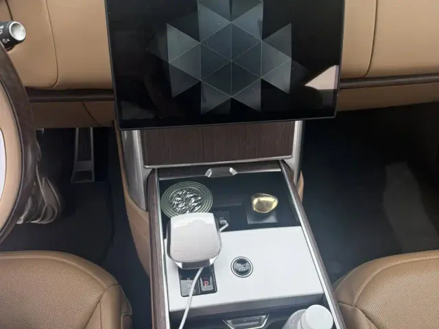 Land Rover Range Rover — Фото автомобиля 9