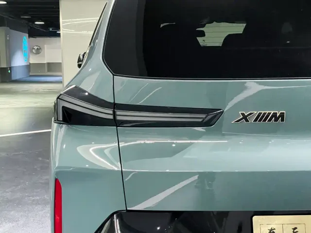 BMW XM — Фото автомобиля 23