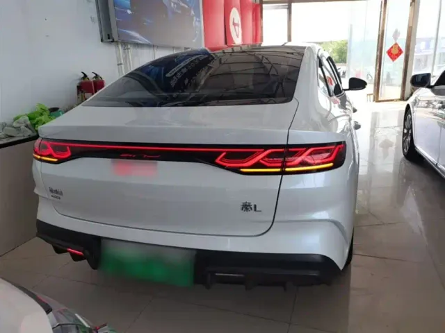 BYD Qin L — Фото автомобиля 5