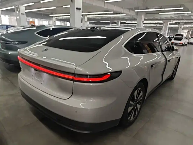 Nio ET7 — Фото автомобиля 6