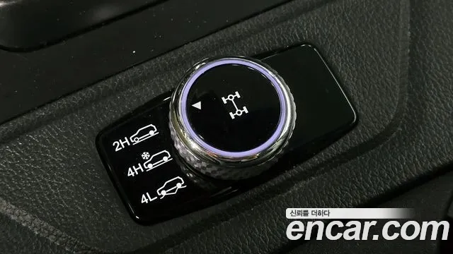 KG_Mobility_Ssangyong Rexton Новый Rexton Sport Khan Дизель 2.2 4WD — Фото автомобиля 30