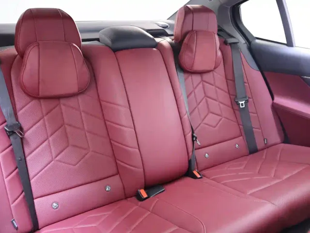 BMW 5 Series — Фото автомобиля 23
