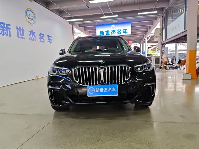 BMW X5 — Фото автомобиля 2