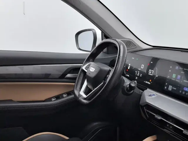 Geely Haoyue PRO — Фото автомобиля 22