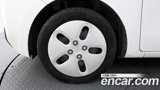 Kia RAY Новый Kia Ray Фургон — Фото автомобиля 5