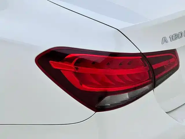 Mercedes-Benz A-Class — Фото автомобиля 19