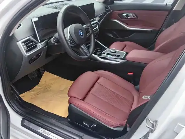BMW i3 — Фото автомобиля 5
