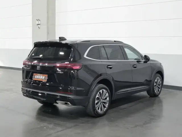 Buick Envision Plus — Фото автомобиля 2