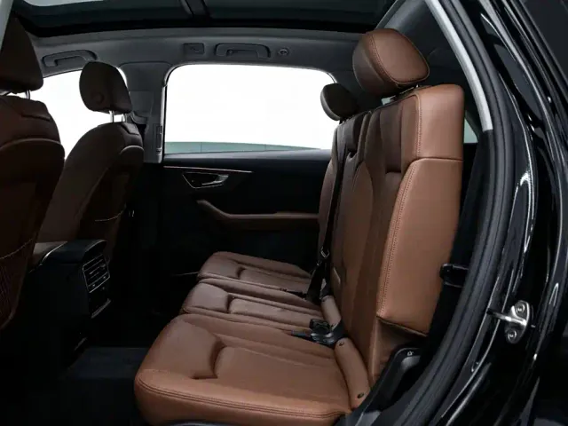 Audi Q7 — Фото автомобиля 16