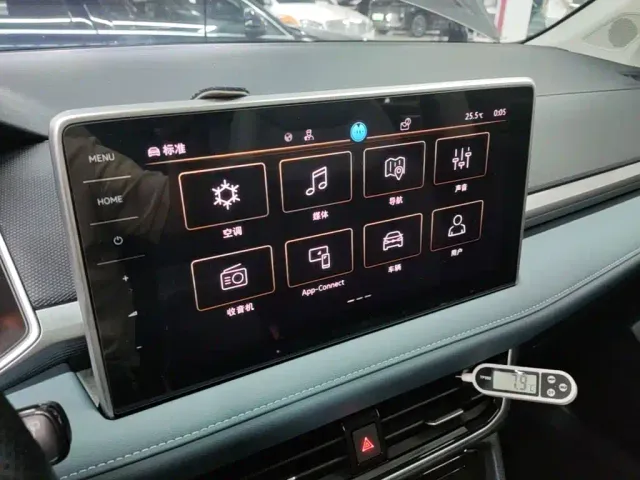 Volkswagen Tharu — Фото автомобиля 12