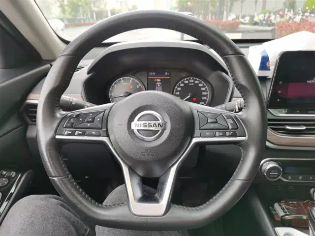 Nissan Teana — Фото автомобиля 2