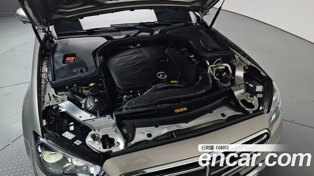 Mercedes-Benz E-Class E-класс W213 E350 4MATIC Exclusive — Фото автомобиля 6