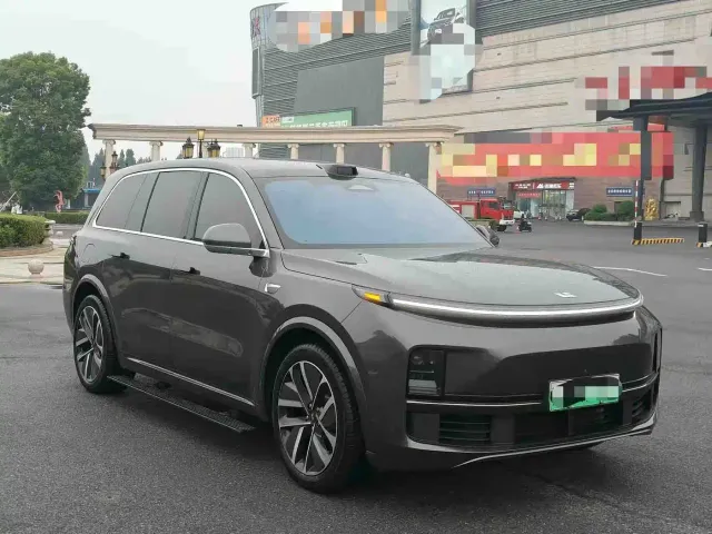 Li Auto L9 — Фото автомобиля 2