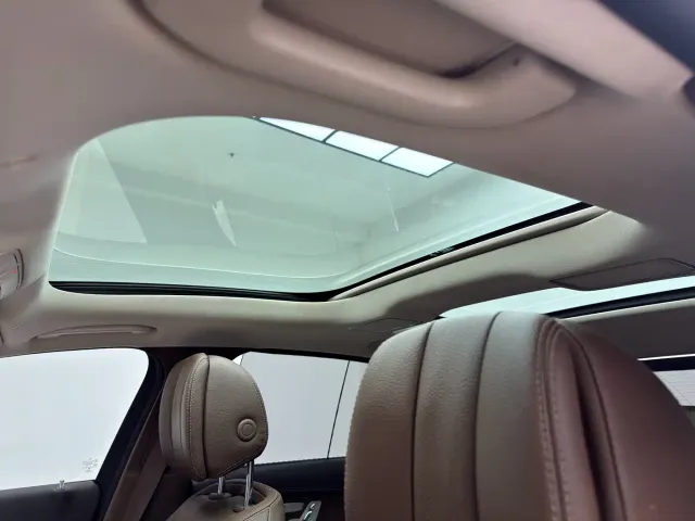 Mercedes-Benz E-Class — Фото автомобиля 7