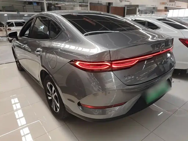 BYD Qin PLUS — Фото автомобиля 4