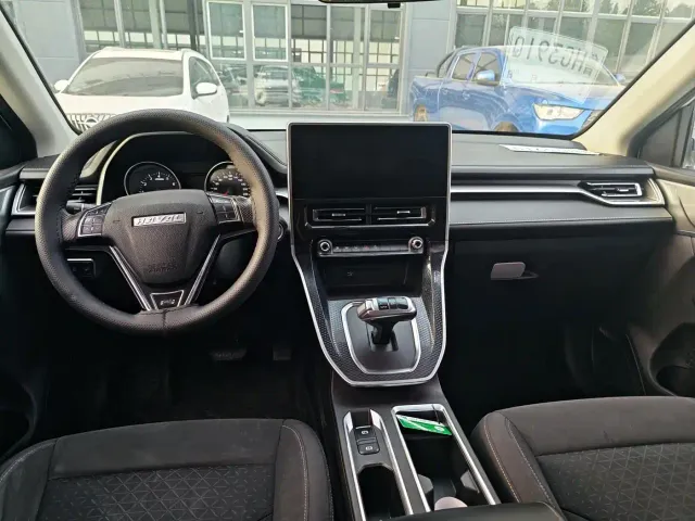 Haval M6 — Фото автомобиля 8
