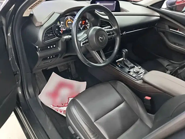 Mazda CX-30 — Фото автомобиля 9