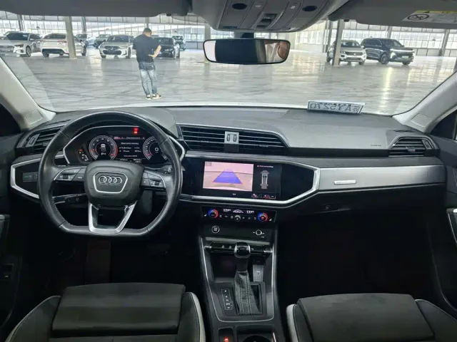 Audi Q3 — Фото автомобиля 13