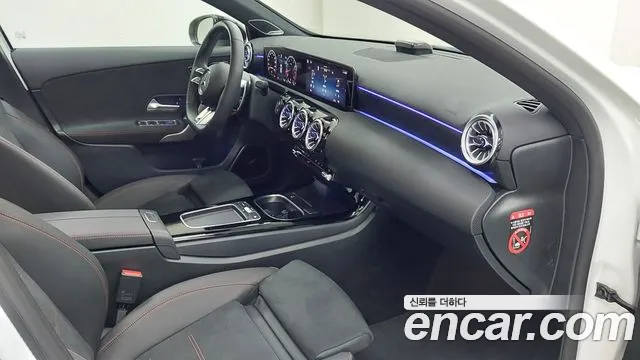 Mercedes-Benz A-Class — Фото автомобиля 13