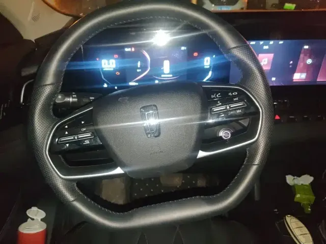 Bestune T55 — Фото автомобиля 6