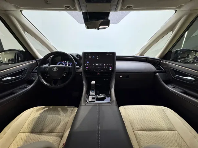 Toyota Alphard — Фото автомобиля 17