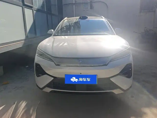 BYD Song Ultra — Фото автомобиля 2