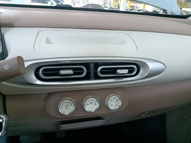 Wuling Hongguang Mini EV — Фото автомобиля 12