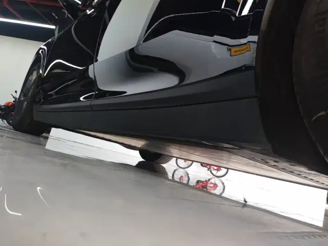 Li Auto i8 — Фото автомобиля 21
