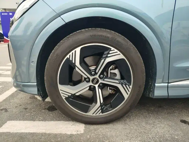 Audi Q4 e-tron — Фото автомобиля 22