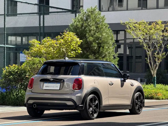 MINI Hatch — Фото автомобиля 21