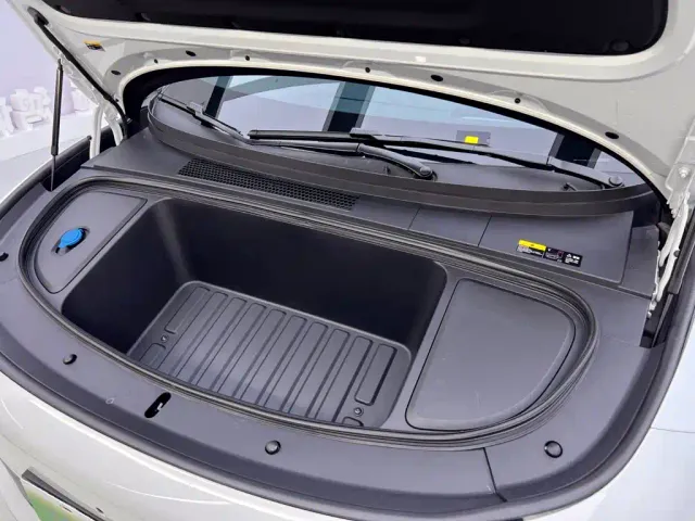 Li Auto i6 — Фото автомобиля 26