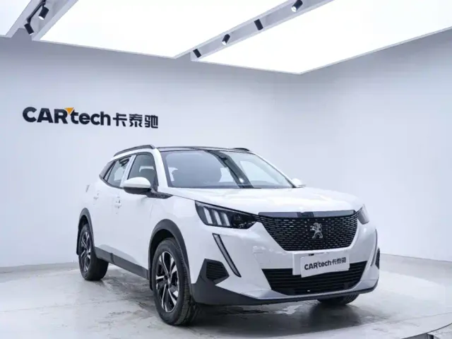 Peugeot 2008 — Фото автомобиля 8