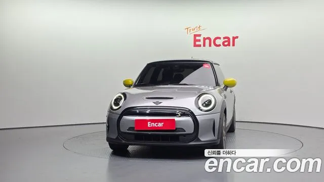 Mini Cooper — Фото автомобиля 3