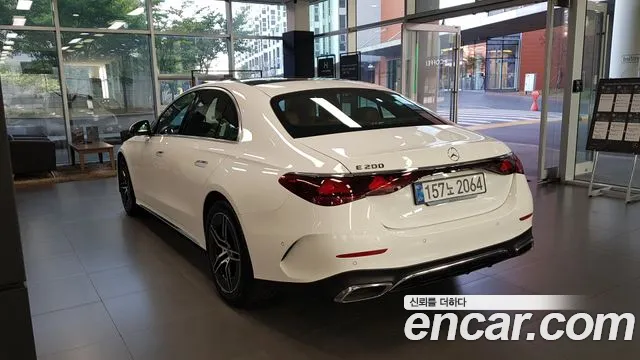 Mercedes-Benz E-Class W214 — Фото автомобиля 2