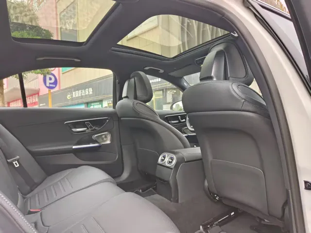 Mercedes-Benz C-Class — Фото автомобиля 21
