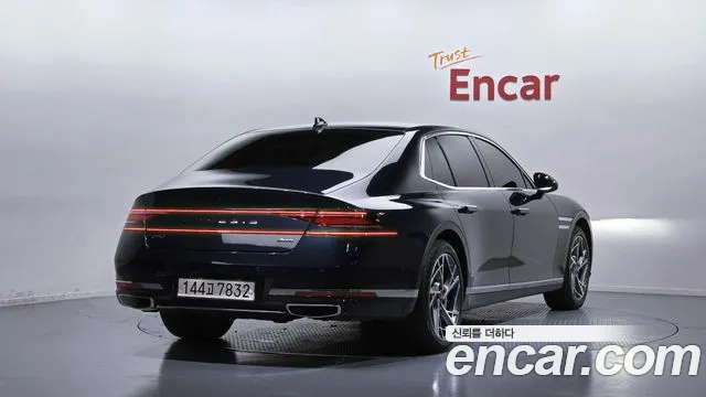 Genesis G90 Бензин 3.5 турбо AWD — Фото автомобиля 2