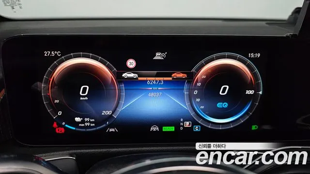 Mercedes-Benz EQB — Фото автомобиля 8