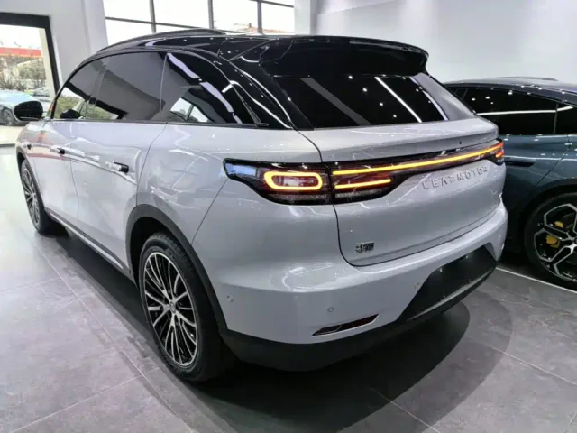 Leapmotor C11 — Фото автомобиля 4