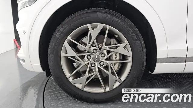 Genesis GV70 2.5T Бензин 2WD — Фото автомобиля 5