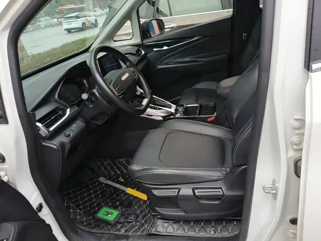 Maxus G50 — Фото автомобиля 14