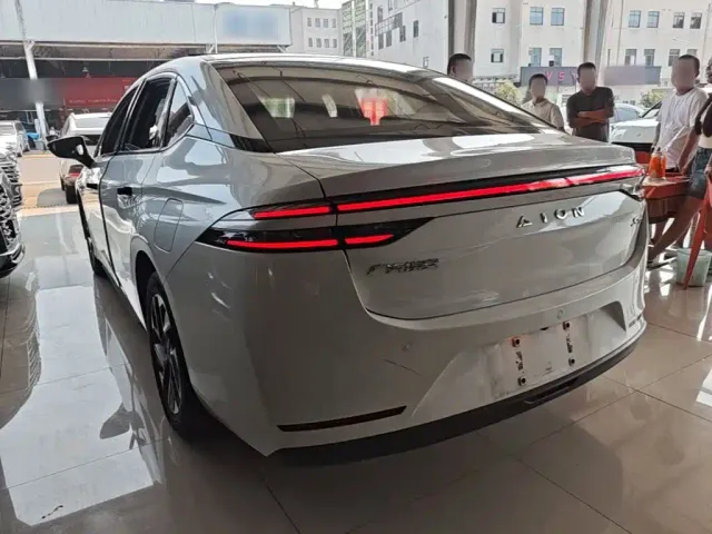 GAC Aion S Plus — Фото автомобиля 4